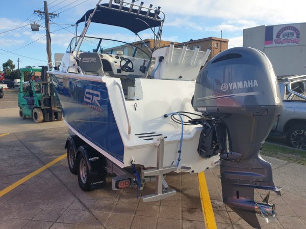 Gulf Runner 590 Fishing Cuddy For Sale